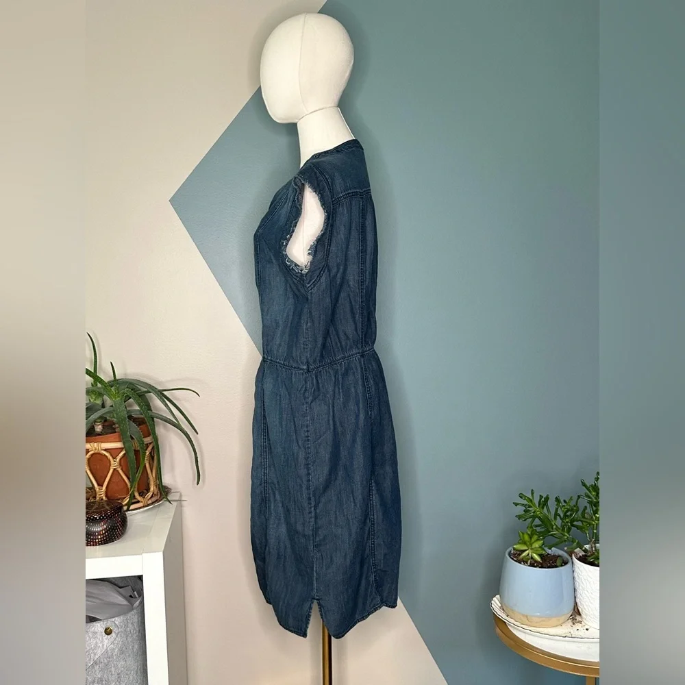Chico’s Denim Chambray Dress Women’s Size 1 (Medium) Cap Sleeve Elastic Waist - Picture 3 of 11